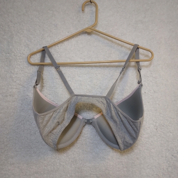 Fruit of the Loom Underwire Bra- 38D - Picture 3 of 4